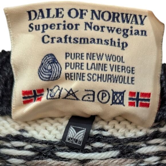 Vintage Dale of Norway Gray and Cream/Off-White Wool Nordic Cardigan Sweater NWT - Picture 6 of 6